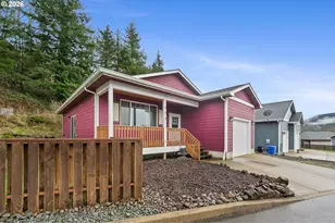 606 2nd St, Garibaldi, OR 97118 - Photo 23