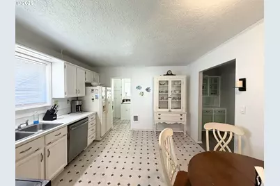 420 24th Ave, Longview, WA 98632 - Photo 11