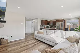 2488 SW Taylor Dr, McMinnville, OR 97128 - Photo 9