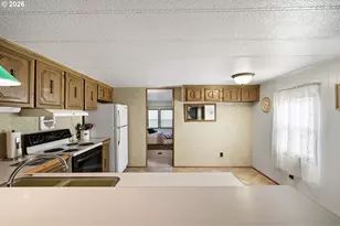 1625 Henderson Ave, Eugene, OR 97403 - Photo 9