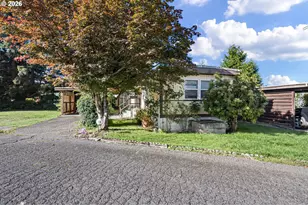 1625 Henderson Ave, Eugene, OR 97403 - Photo 1