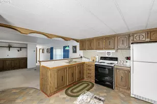 1625 Henderson Ave, Eugene, OR 97403 - Photo 13