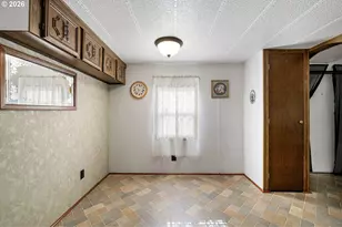 1625 Henderson Ave, Eugene, OR 97403 - Photo 15