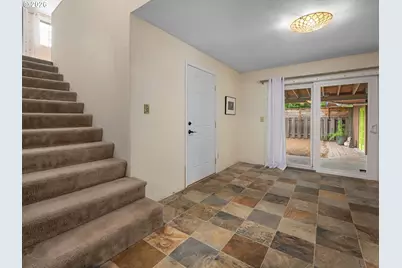 624 NE Edison St, Hillsboro, OR 97124 - Photo 21