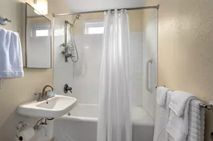 624 NE Edison St, Hillsboro, OR 97124 - Photo 19