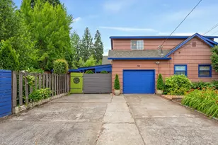 624 NE Edison St, Hillsboro, OR 97124 - Photo 37