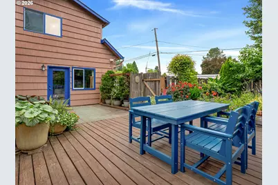 624 NE Edison St, Hillsboro, OR 97124 - Photo 29