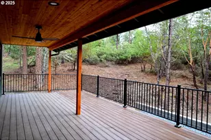 2957 Sylvan Dr, Grants Pass, OR 97527 - Photo 23