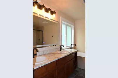 2957 Sylvan Dr, Grants Pass, OR 97527 - Photo 15