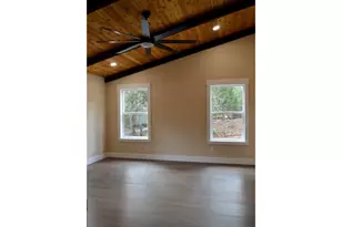 2957 Sylvan Dr, Grants Pass, OR 97527 - Photo 13