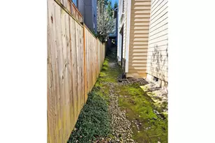 7856 SW 31st Ave, Portland, OR 97219 - Photo 33