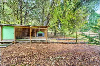 7210 NW Grandview Dr, Corvallis, OR 97330 - Photo 37