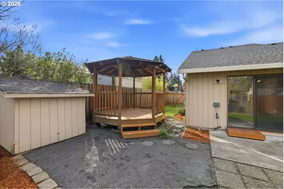 21634 SW Columbia Dr, Tualatin, OR 97062 - Photo 37