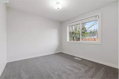 21634 SW Columbia Dr, Tualatin, OR 97062 - Photo 31