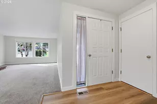 21634 SW Columbia Dr, Tualatin, OR 97062 - Photo 11