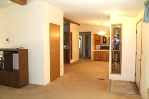 210 N Mountain Blvd, Mount Vernon, OR 97865 - Photo 3