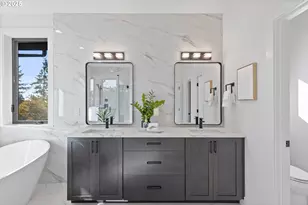 12 Hidalgo St, Lake Oswego, OR 97035 - Photo 25