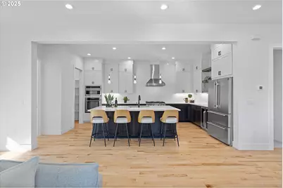 12 Hidalgo St, Lake Oswego, OR 97035 - Photo 7