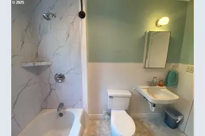 1715 NW 35th Pl, Lincoln City, OR 97367 - Photo 21