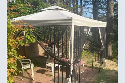 1715 NW 35th Pl, Lincoln City, OR 97367 - Photo 27