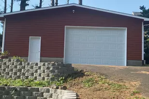 1715 NW 35th Pl, Lincoln City, OR 97367 - Photo 5