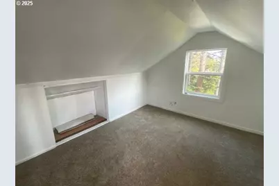 1715 NW 35th Pl, Lincoln City, OR 97367 - Photo 17