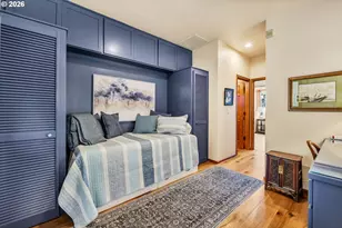 574 Wimbledon Ct, Eugene, OR 97401 - Photo 25