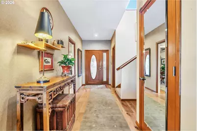 574 Wimbledon Ct, Eugene, OR 97401 - Photo 7