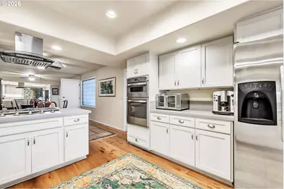 574 Wimbledon Ct, Eugene, OR 97401 - Photo 17