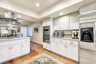 574 Wimbledon Ct, Eugene, OR 97401 - Photo 17