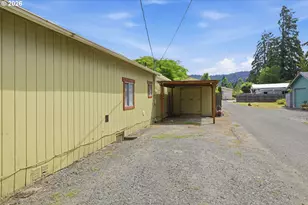 1118 S 4th St, Cottage Grove, OR 97424 - Photo 45