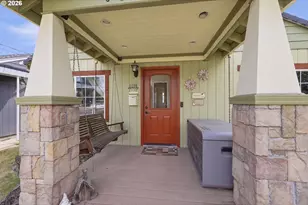1118 S 4th St, Cottage Grove, OR 97424 - Photo 5