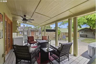 1118 S 4th St, Cottage Grove, OR 97424 - Photo 33