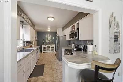 1118 S 4th St, Cottage Grove, OR 97424 - Photo 13