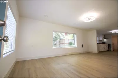 1860 30th St, Florence, OR 97439 - Photo 3