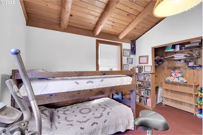 [Address not provided], Scotts Mills, OR 97375 - Photo 27