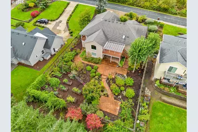 610 Holly Ave, Cottage Grove, OR 97424 - Photo 3