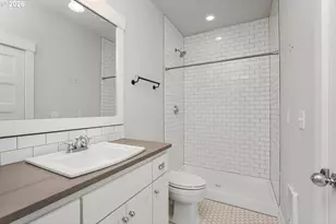 5471 NE 37th Ave, Portland, OR 97211 - Photo 33