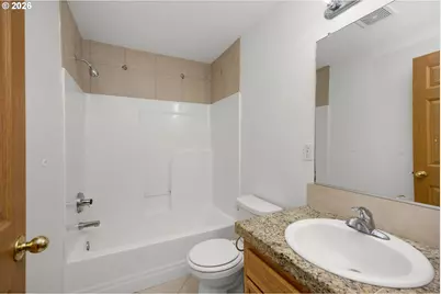 129 NE Lenox St, Hillsboro, OR 97124 - Photo 17