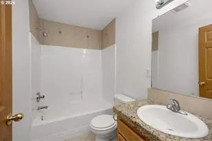 129 NE Lenox St, Hillsboro, OR 97124 - Photo 17