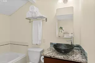 762 Lake Forest Dr, Lake Oswego, OR 97034 - Photo 21