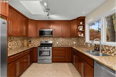 762 Lake Forest Dr, Lake Oswego, OR 97034 - Photo 13