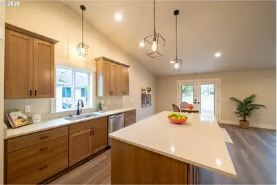 950 6th St, Lyons, OR 97358 - Photo 5