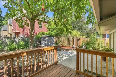 12601 SE Market St, Portland, OR 97233 - Photo 35