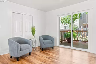 12601 SE Market St, Portland, OR 97233 - Photo 11