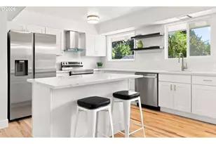 12601 SE Market St, Portland, OR 97233 - Photo 13