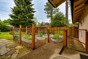 3980 Mill St, Eugene, OR 97405 - Photo 41