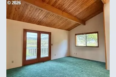 239 Meadowlark Ave, Roseburg, OR 97471 - Photo 15