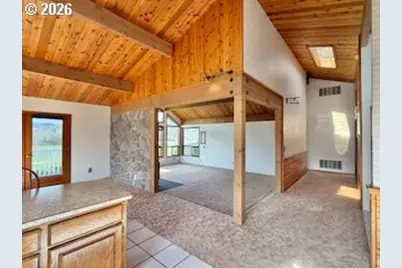 239 Meadowlark Ave, Roseburg, OR 97471 - Photo 7