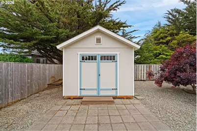 691 Seabird Dr, Bandon, OR 97411 - Photo 15
